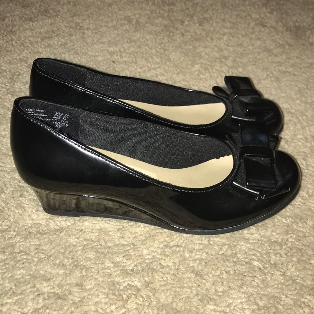 Black Patent Leather Bow Wedges🖤